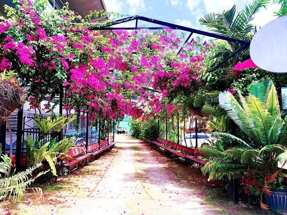 Crystal Beach Hotel Port-Vila Extérieur photo
